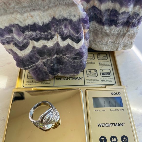 Vintage Sterling Silver Swirl Ring - Picture 9 of 9